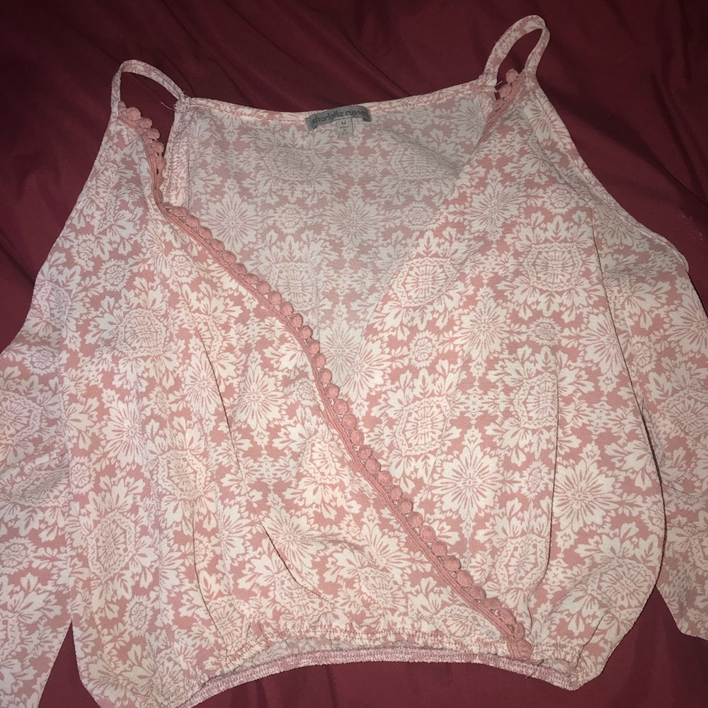 open shoulder top 💖